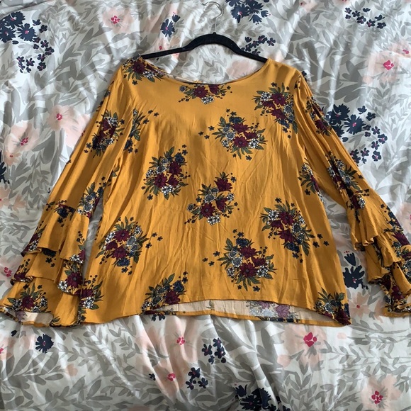 Floral Top from Roolee - Picture 7 of 7